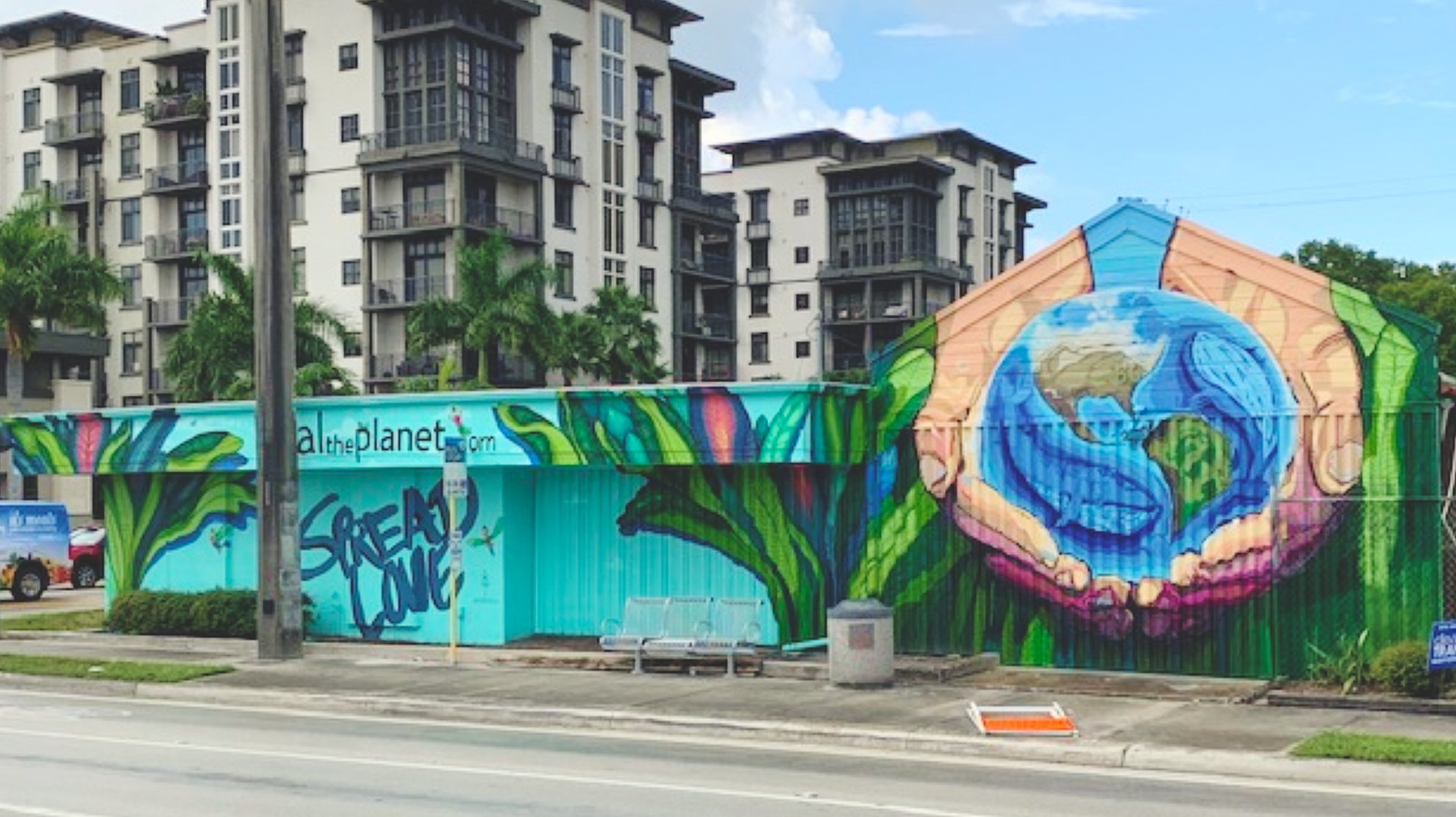 Heal The Planet, Spread Love, Mural